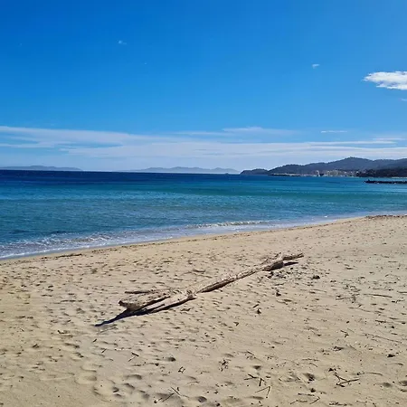 Climatise 2 Pieces Avec Terrasse Et Parking Au Lavandou Le Lavandou